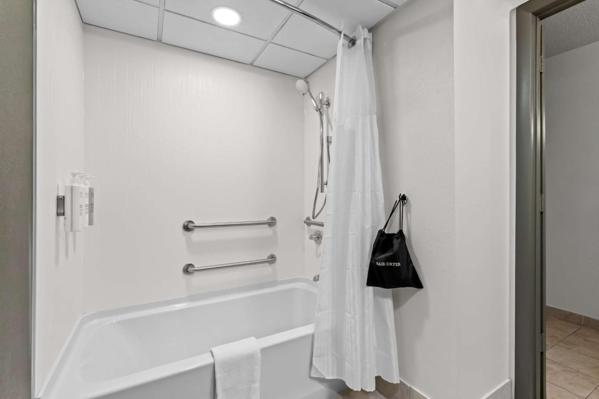 Spark By Hilton Bensalem Philadelphia Екстериор снимка